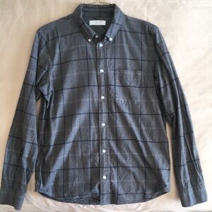 Men’s Everlane flannel shirt.